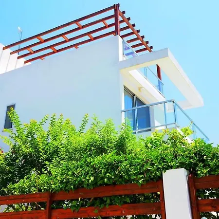 Villa Ana