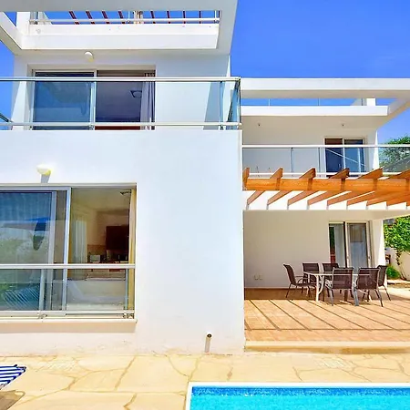 Villa Ana