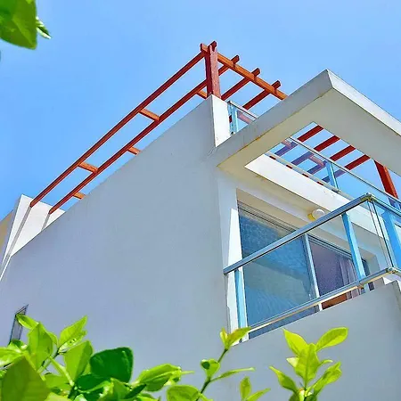 Villa Ana Coral Bay
