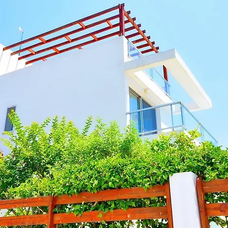 Villa Ana